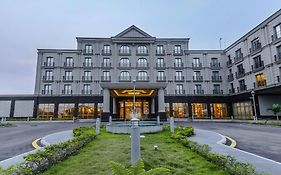 J'S Signature Hotel